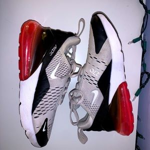 NIKE AIR MAX 270 SIZE 6
